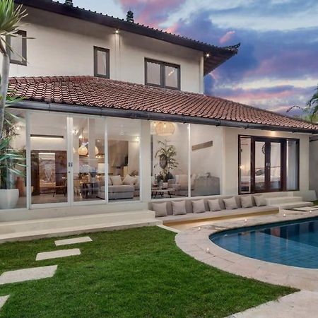Villa New York - 4 Bdr Pool Luxury Villa, Next To The Forge Bali Σεμινιάκ Εξωτερικό φωτογραφία