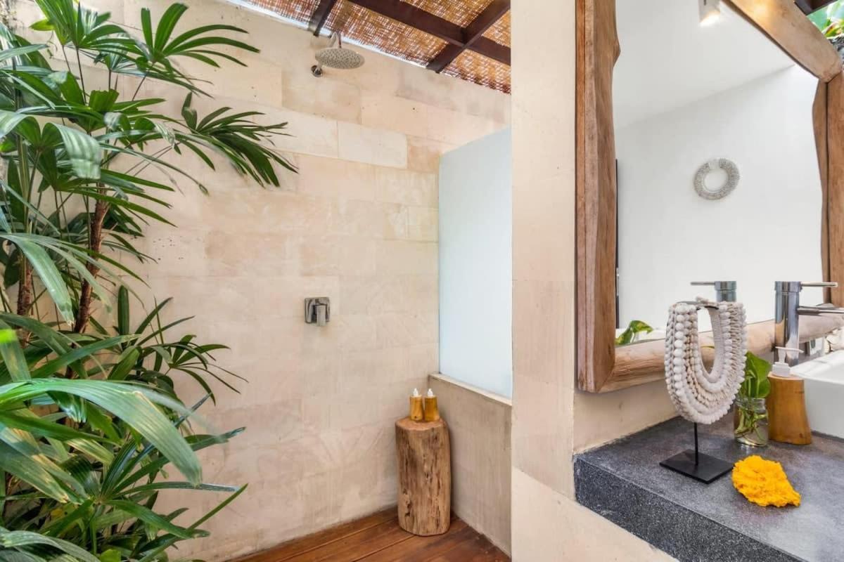 Villa New York - 4 Bdr Pool Luxury Villa, Next To The Forge Bali Σεμινιάκ Εξωτερικό φωτογραφία