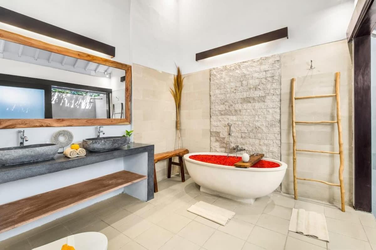 Villa New York - 4 Bdr Pool Luxury Villa, Next To The Forge Bali Σεμινιάκ Εξωτερικό φωτογραφία