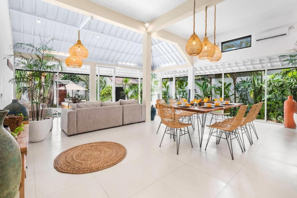 Villa New York - 4 Bdr Pool Luxury Villa, Next To The Forge Bali Σεμινιάκ Εξωτερικό φωτογραφία