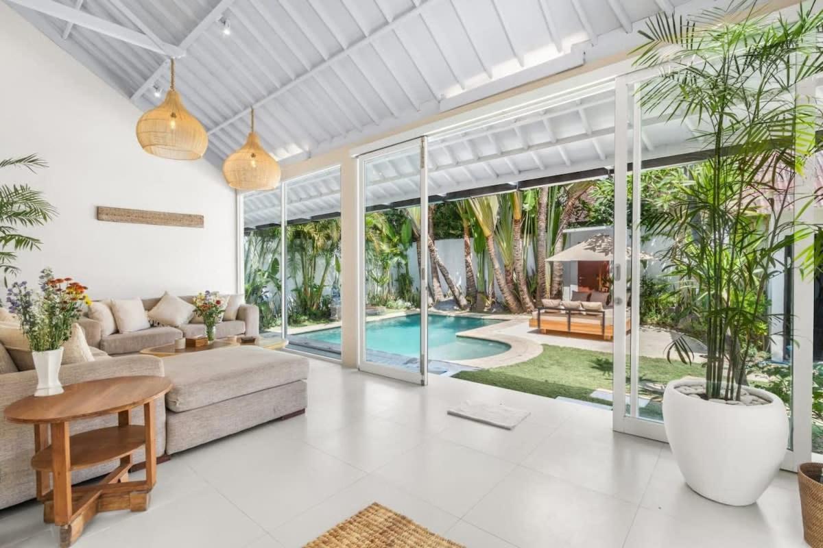 Villa New York - 4 Bdr Pool Luxury Villa, Next To The Forge Bali Σεμινιάκ Εξωτερικό φωτογραφία